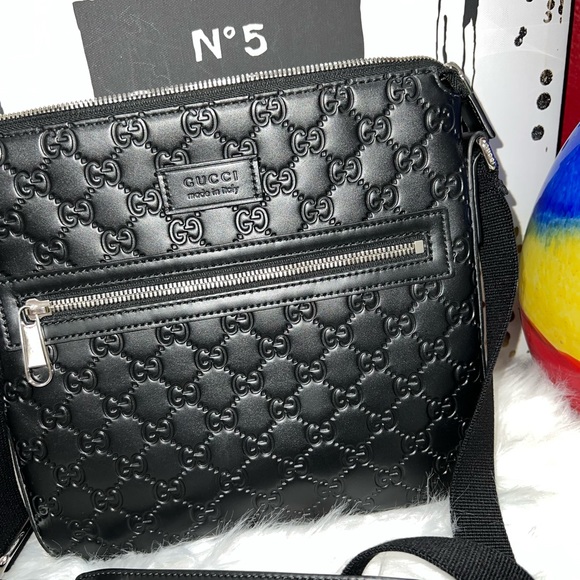 Gucci Black Crossbody Bag - Picture 9 of 16